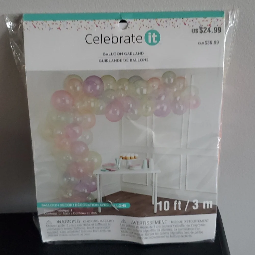 CELEBRATE IT BALLOON GARLAND